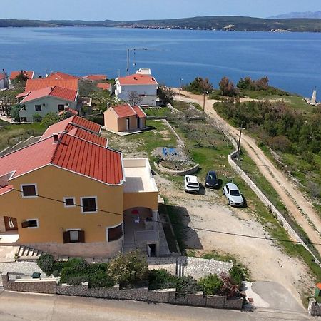 Apartments Mikecin Novigrad  Eksteriør bilde