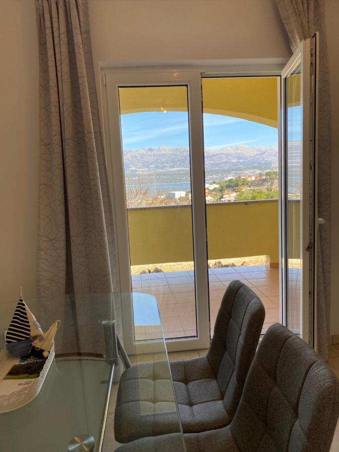 Apartments Mikecin Novigrad  Eksteriør bilde