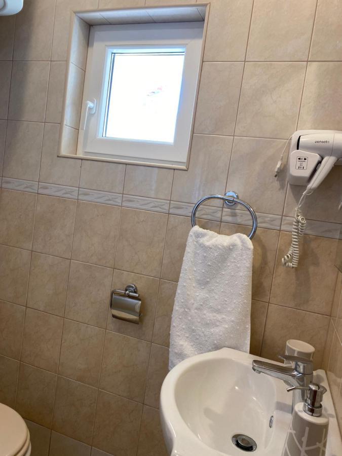 Apartments Mikecin Novigrad  Eksteriør bilde