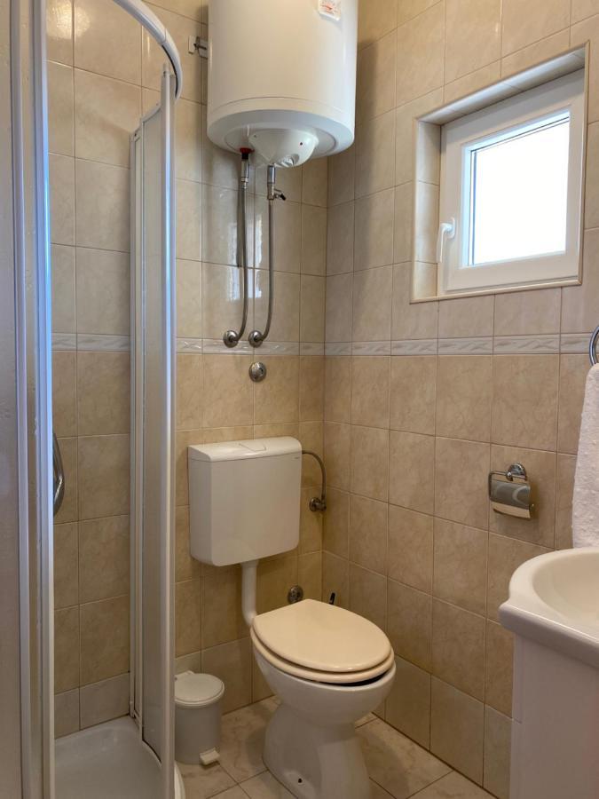 Apartments Mikecin Novigrad  Eksteriør bilde